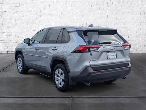 Used 2025 Toyota RAV4 LE image 5