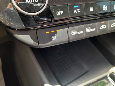 Used 2023 Hyundai Elantra SEL w/ Convenience Package FWD image 24