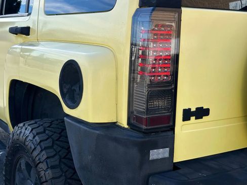 Used 2007 HUMMER H3 image 28