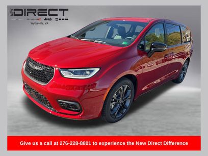 New 2026 Chrysler Pacifica Select