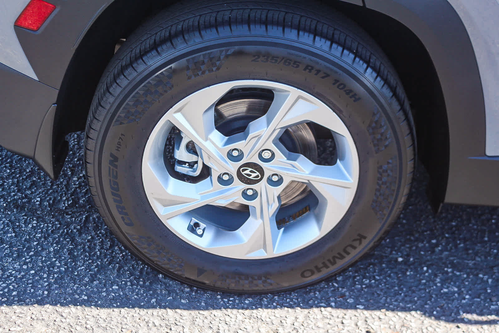 Certified 2024 Hyundai Tucson SE FWD image 11