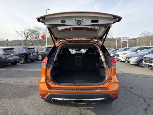 Certified 2019 Nissan Rogue SV image 31