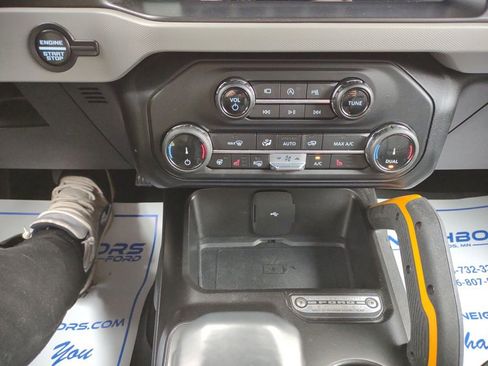 Used 2022 Ford Bronco Badlands image 23