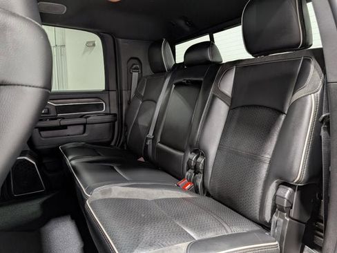 Used 2025 RAM 2500 Laramie w/ Night Edition image 17