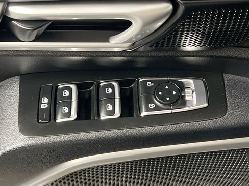 Used 2022 Kia Telluride S image 16