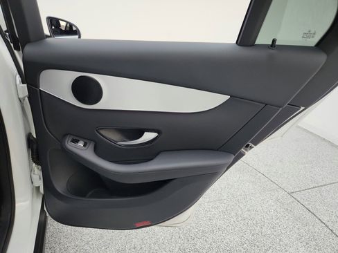 Certified 2021 Mercedes-Benz GLC 300 4MATIC image 29