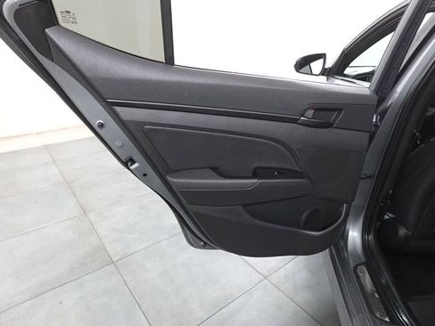 Used 2018 Hyundai Elantra Sport image 22