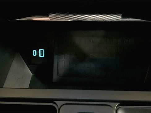 Certified 2022 Ford F150 Lariat w/ Equipment Group 502A High image 30