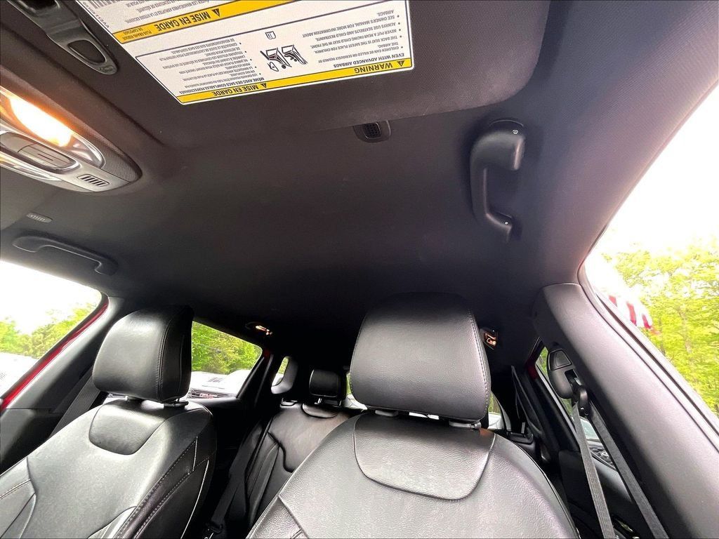 Used 2023 Jeep Compass Limited AWD/4WD image 7