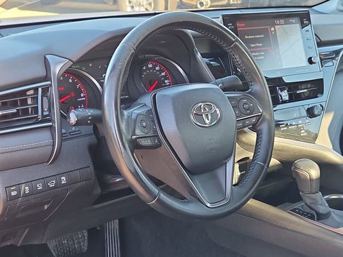 Used 2022 Toyota Camry XSE image 10