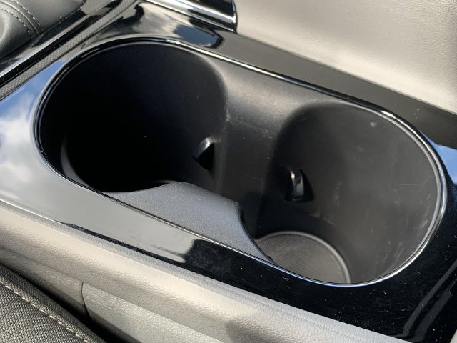Used 2025 Hyundai Elantra SEL FWD image 32