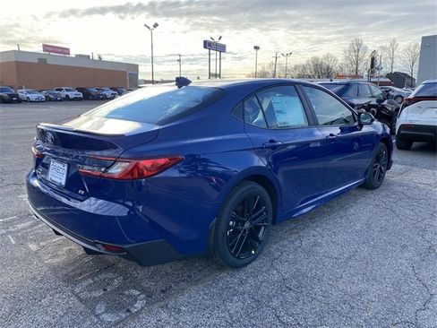 New 2026 Toyota Camry SE image 3