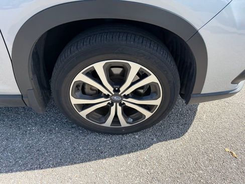 Used 2023 Subaru Forester Limited image 4