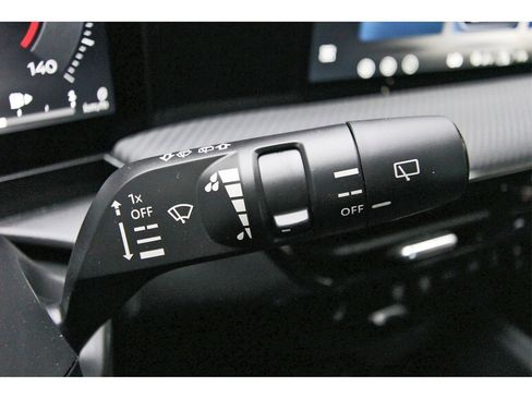 New 2026 Nissan Kicks SR w/ SR Premium Package image 18