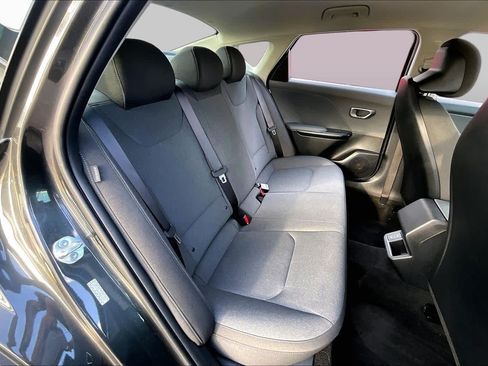 Used 2025 Kia K4 FWD image 19