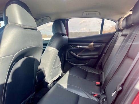 Used 2022 MAZDA MAZDA3 s image 14