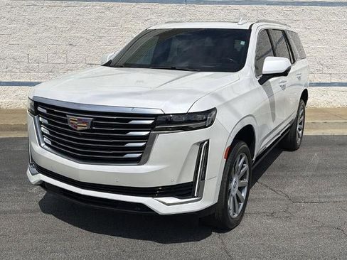 Certified 2024 Cadillac Escalade Premium Luxury Platinum w/ Heavy-Duty Trailer Package AWD/4WD image 3