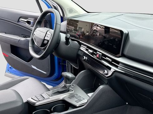 New 2026 Kia Sportage EX image 5