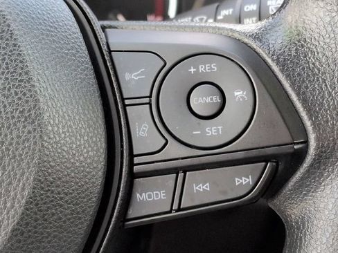 Certified 2025 Toyota RAV4 XLE FWD image 24