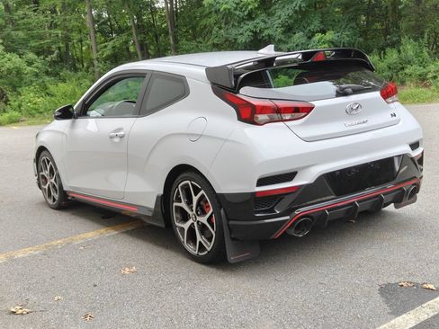 Used 2019 Hyundai Veloster N N FWD image 5
