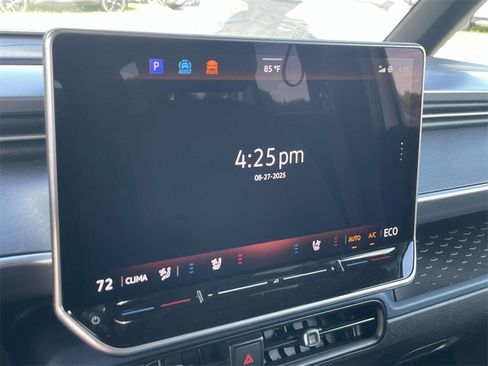 New 2025 Volkswagen ID. Buzz Pro S image 27