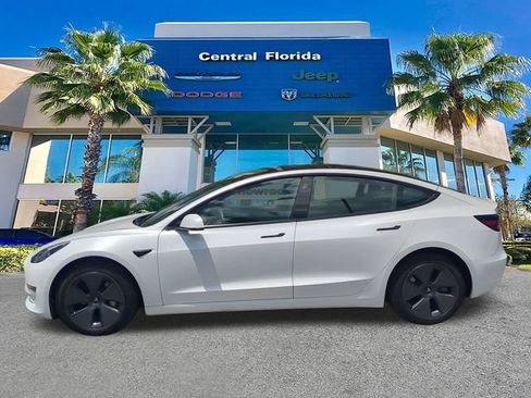 Used 2023 Tesla Model 3 Standard Range RWD image 8