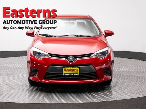 Used 2016 Toyota Corolla LE FWD image 2
