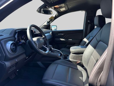 Certified 2024 Chevrolet Colorado LT w/ LT Convenience Package III image 13