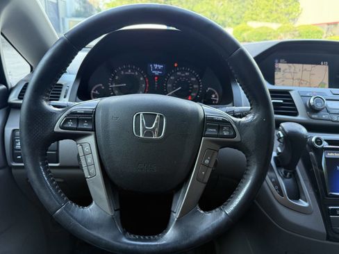 Used 2016 Honda Odyssey Touring Elite image 23