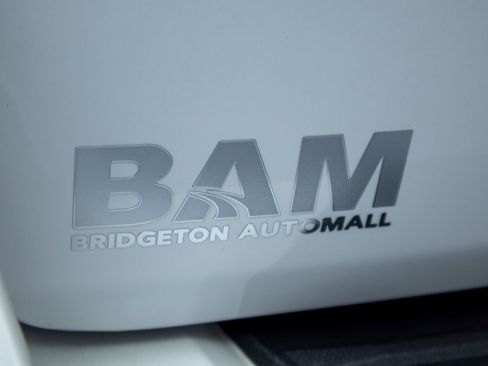 Used 2022 GMC Yukon Denali image 36