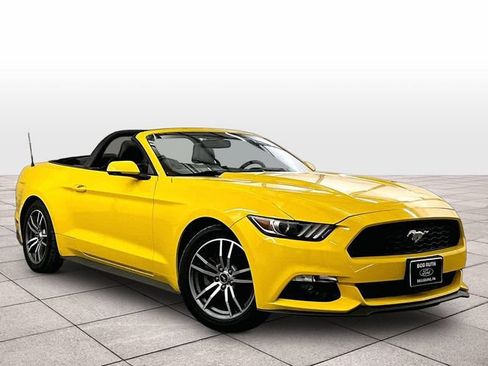 Used 2015 Ford Mustang Premium RWD image 3