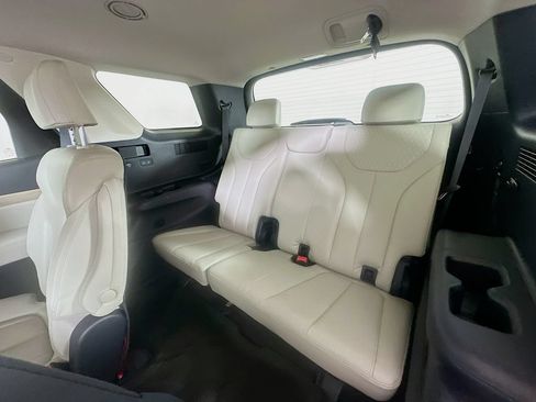 Used 2021 Hyundai Palisade SEL w/ Premium Package FWD image 21
