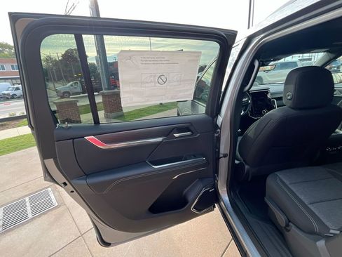 New 2026 GMC Acadia Elevation w/ LPO, Floor Liner Package AWD/4WD image 31