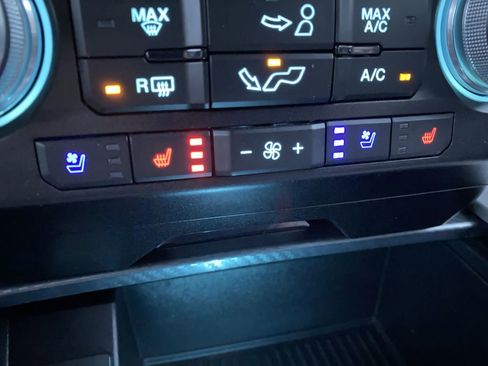 Used 2020 Ford F150 Lariat w/ Equipment Group 502A Luxury image 8