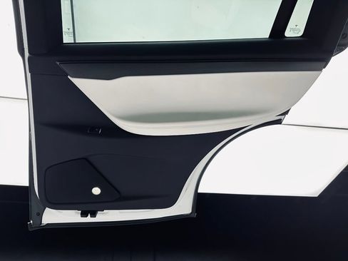 Used 2020 Tesla Model X Performance AWD/4WD image 30