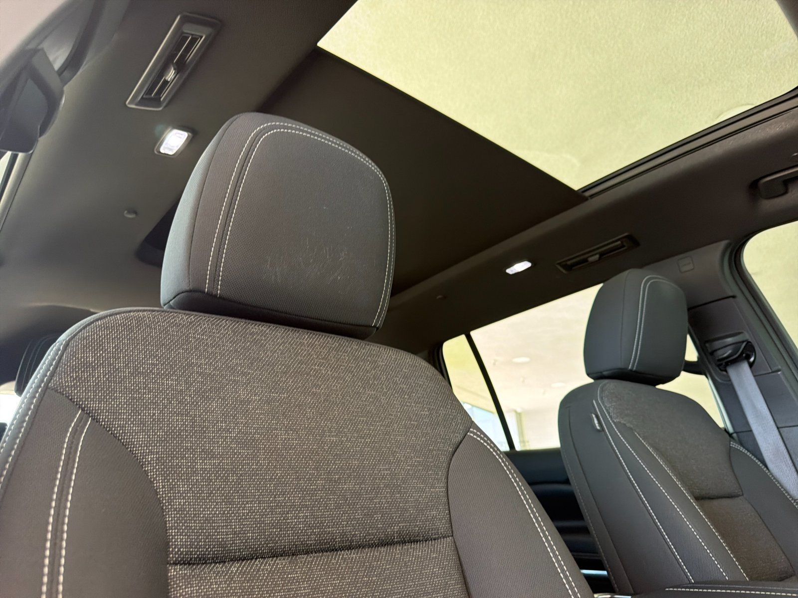 Used 2025 Chevrolet Traverse LT w/ Enhanced Driving Package FWD image 18