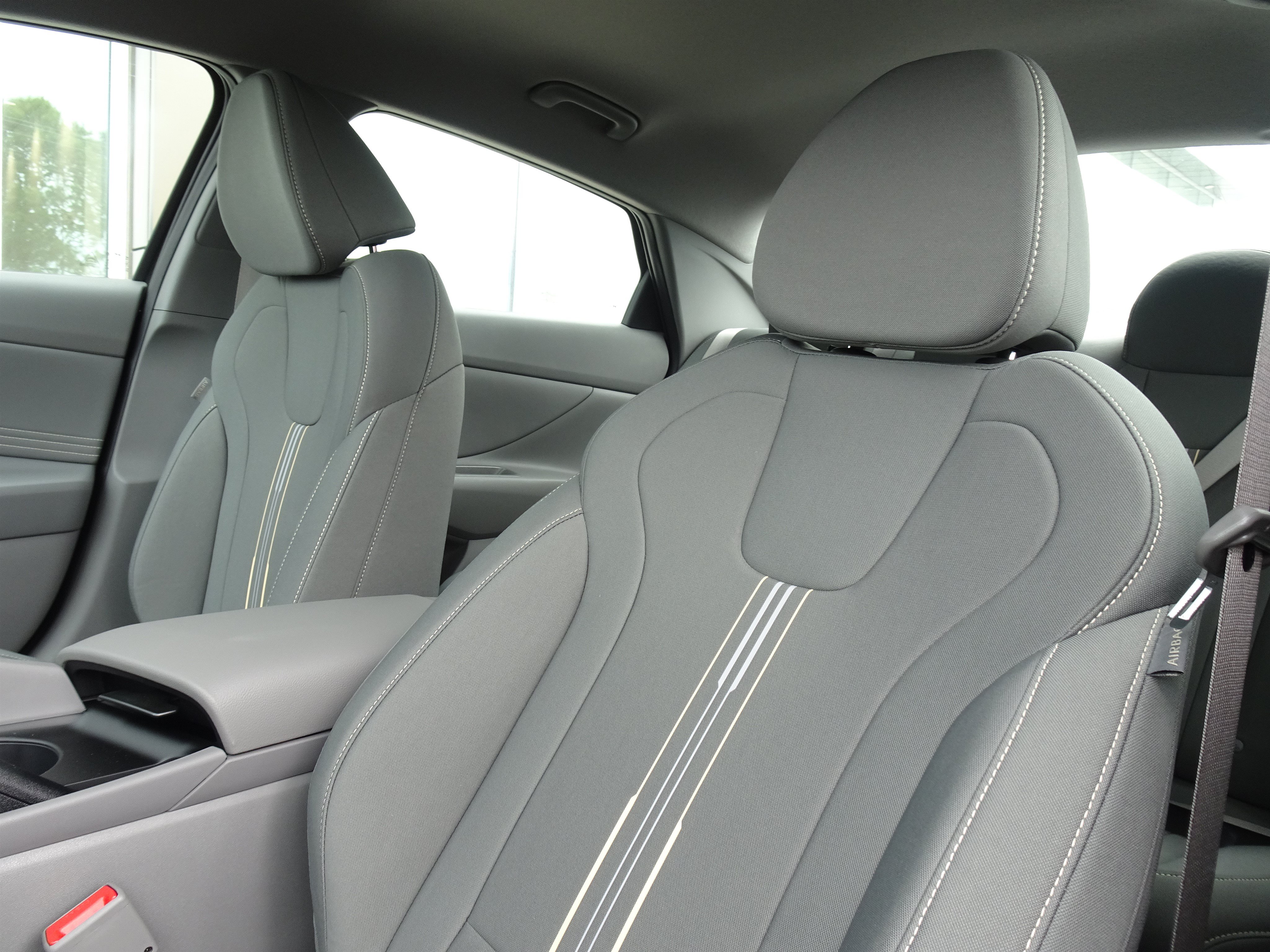 New 2026 Hyundai Elantra Sport FWD image 10