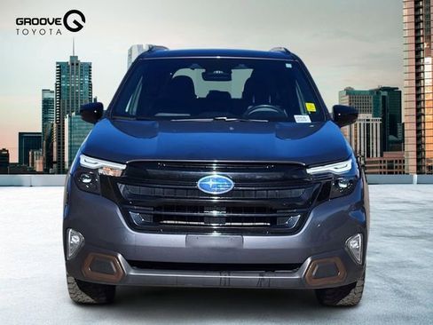 Used 2025 Subaru Forester Sport image 9