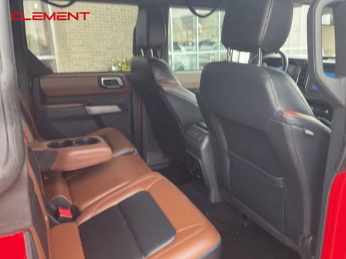 Used 2022 Ford Bronco Outer Banks image 19