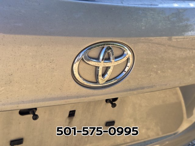 Used 2021 Toyota Highlander XLE FWD image 10