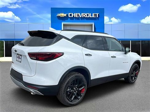 New 2025 Chevrolet Blazer LT w/ Redline Edition image 3
