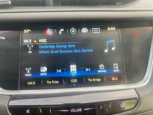 Used 2018 Cadillac XT5 AWD image 25