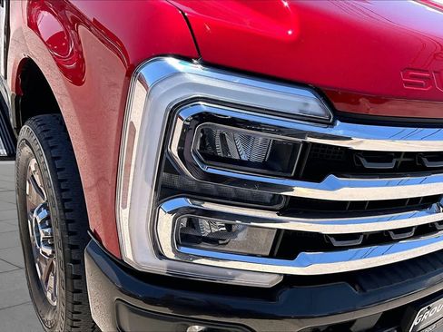 Certified 2024 Ford F250 King Ranch w/ FX4 Off-Road Package AWD/4WD image 27