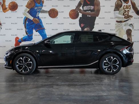 New 2023 Kia EV6 Wind image 17