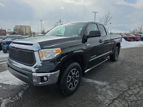 Used 2014 Toyota Tundra SR5 image 3