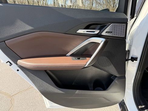 Used 2024 BMW X1 xDrive28i w/ Premium Package image 29