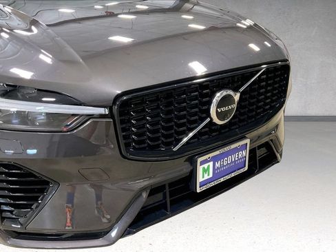 Certified 2025 Volvo XC60 T8 Plus w/ Climate Package AWD/4WD image 33