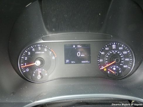 Used 2020 Kia Soul LX FWD image 21