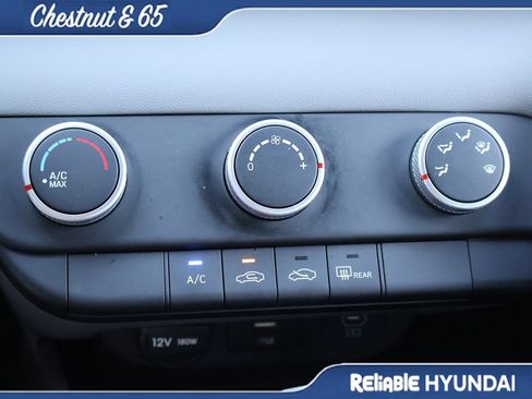 Certified 2024 Hyundai Elantra SE FWD image 34