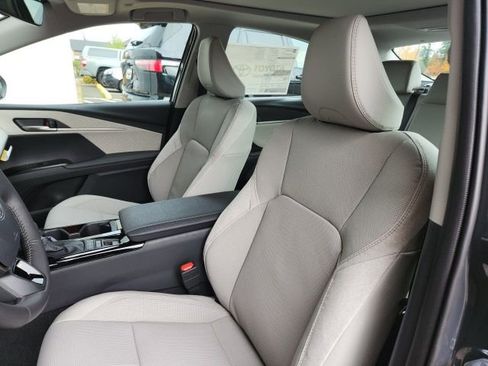 New 2026 Toyota Camry XLE AWD/4WD image 18